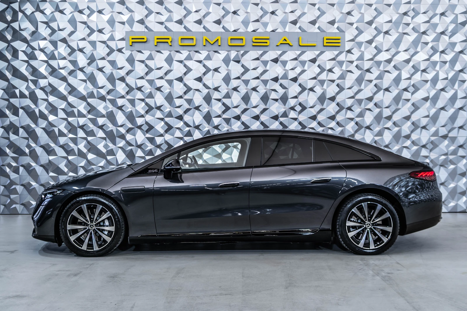 Mercedes-Benz EQS 450+ Night* ElectricArt* Distronic* Pano, снимка 3 - Автомобили и джипове - 53975990