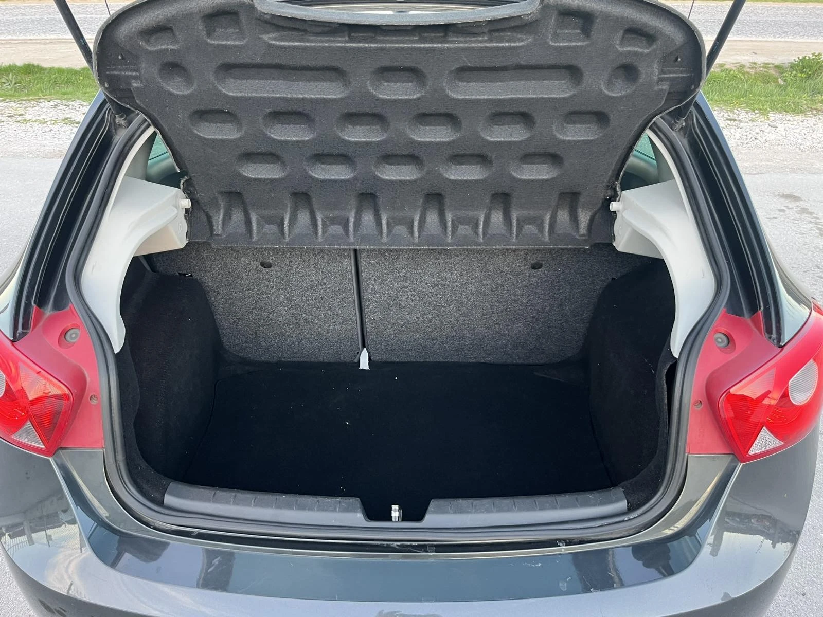 Seat Ibiza 1.2I 69кс. 111 000км EURO 4 КЛИМАТИК , снимка 14 - Автомобили и джипове - 54162931