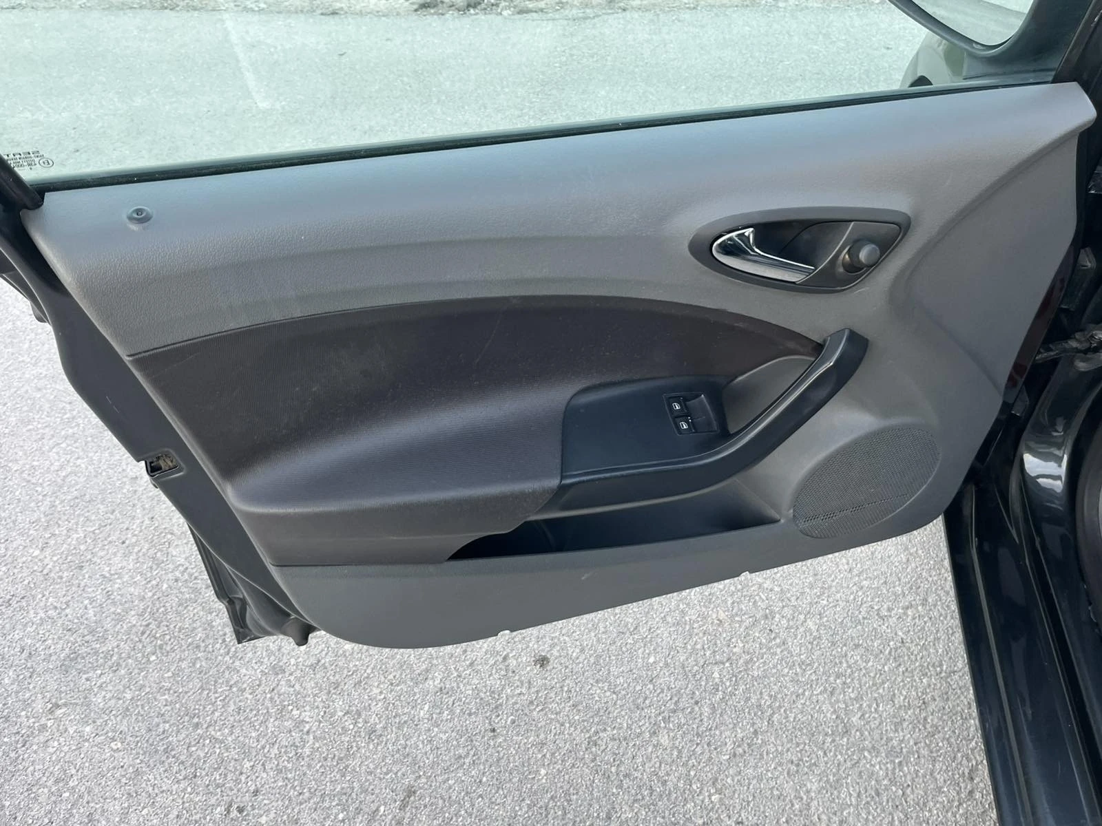 Seat Ibiza 1.2I 69кс. 111 000км EURO 4 КЛИМАТИК , снимка 7 - Автомобили и джипове - 54162931