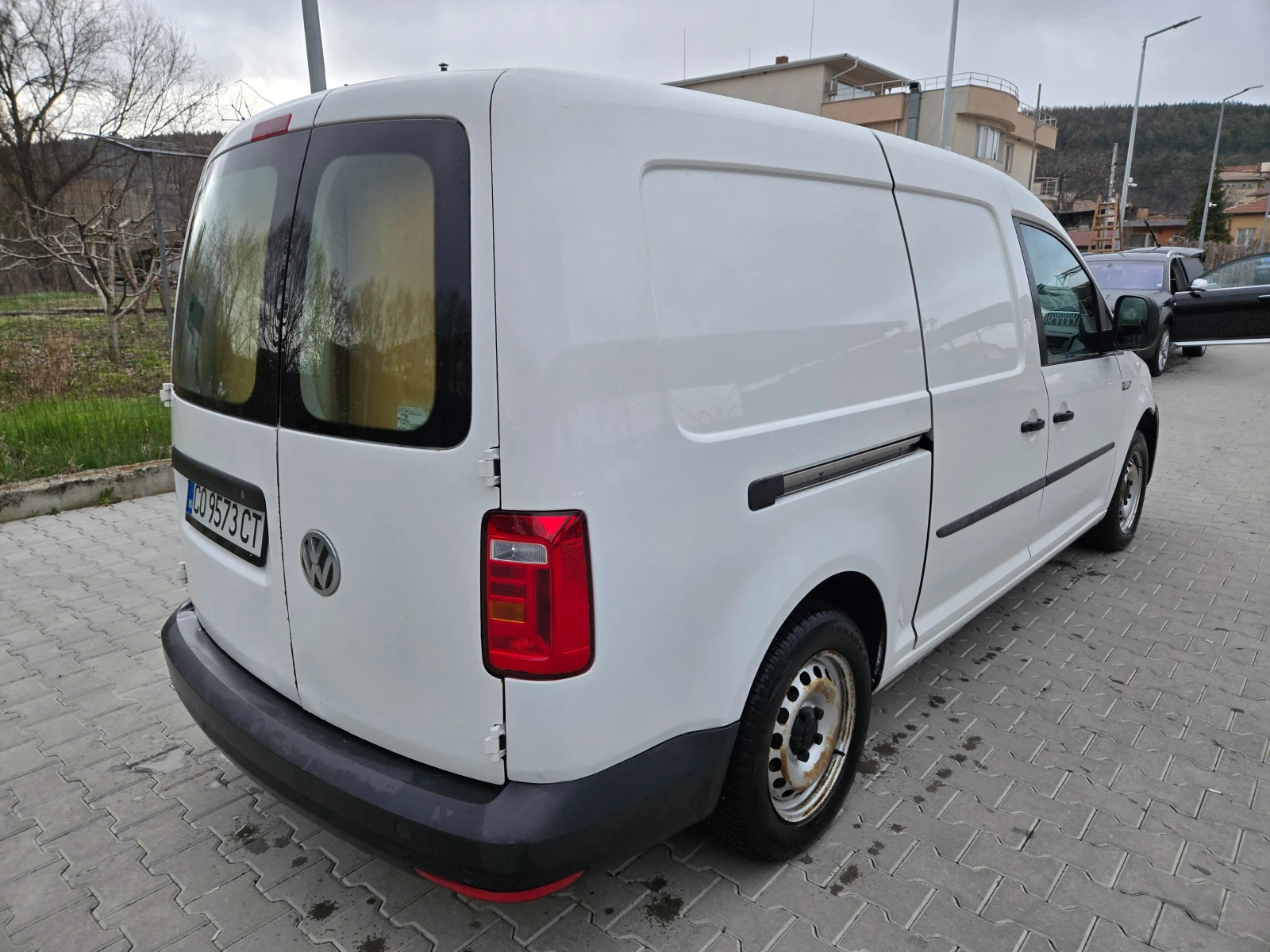 VW Caddy 2.0 TDI Maxi Хладилен Нави Клима Парктроник, снимка 6 - Автомобили и джипове - 54163214
