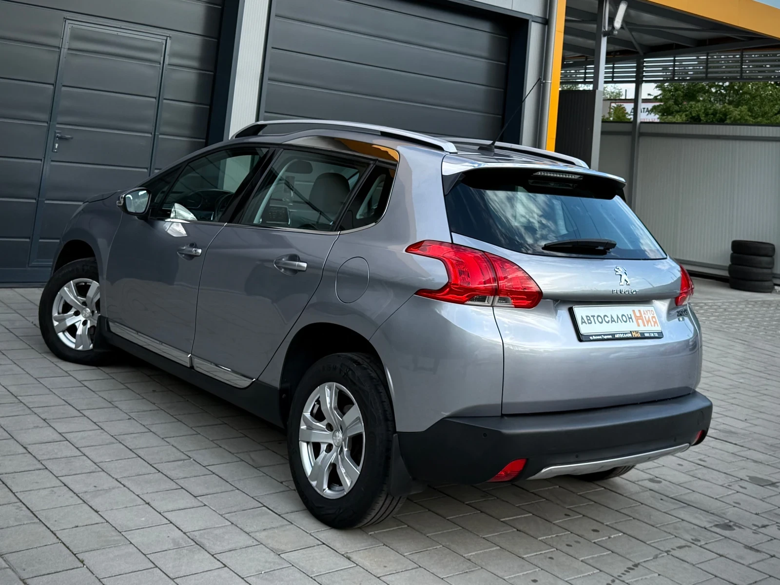 Peugeot 2008 1.6HDI * Allure* Automat* LED* , снимка 5 - Автомобили и джипове - 54623450