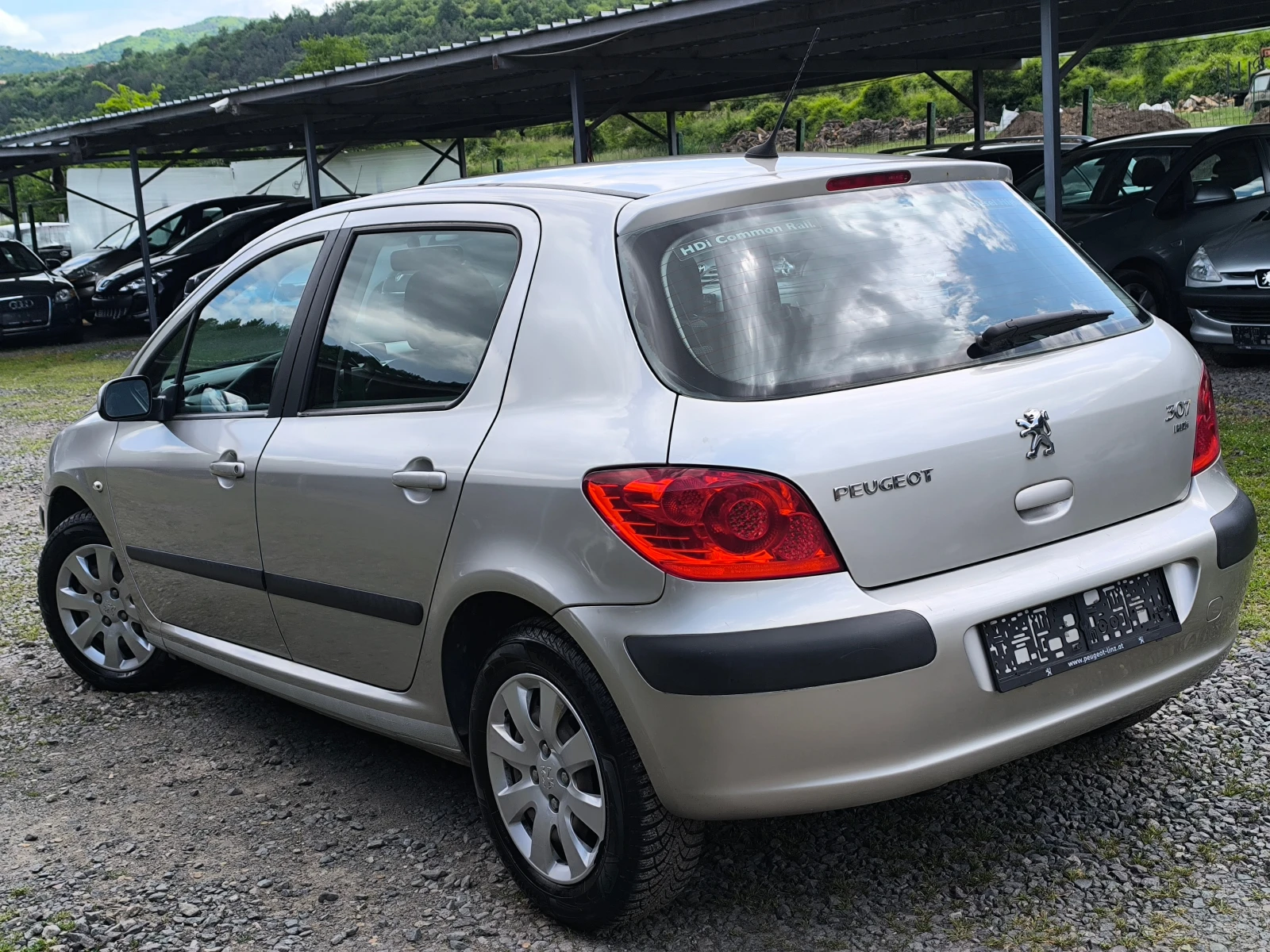 Peugeot 307 FACE LIFT-1.6HDI-90кс-КЛИМАТИК-ТОП СЪСТОЯНИЕ !!!, снимка 5 - Автомобили и джипове - 54633392