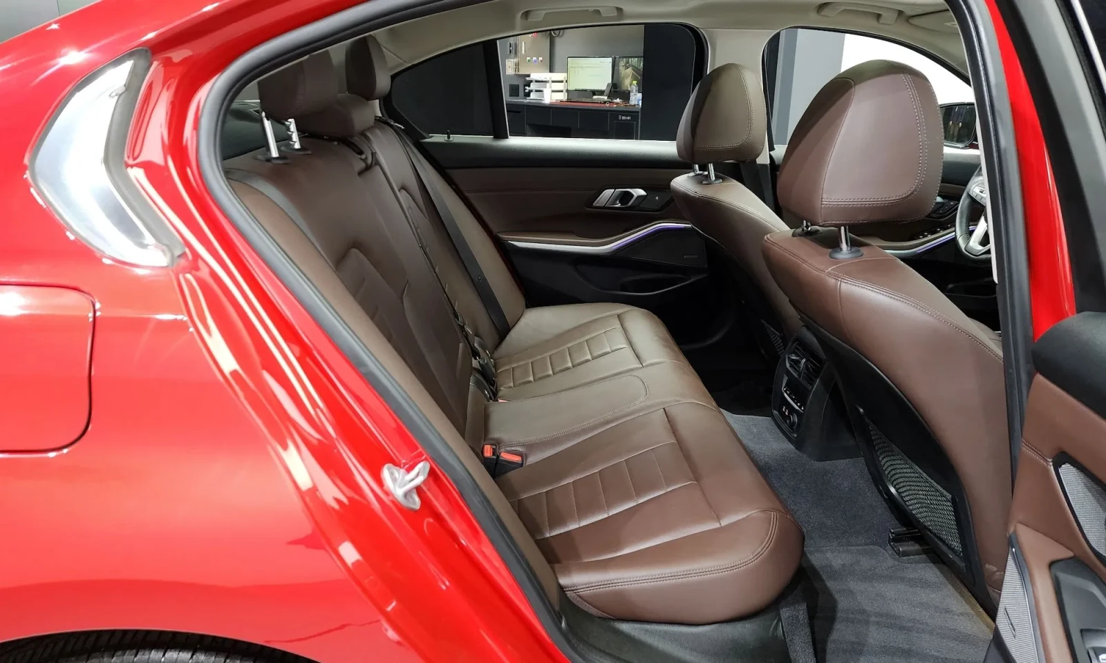 BMW 320 LUXURY LINE* ПОДГРЕВИ* ШИБИДАХ, снимка 11 - Автомобили и джипове - 54778187