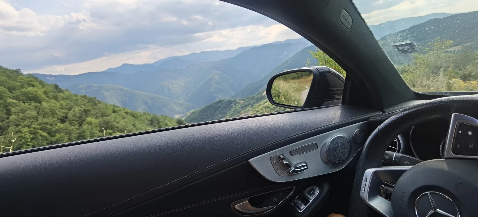 Mercedes-Benz C 300, снимка 5 - Автомобили и джипове - 55123275