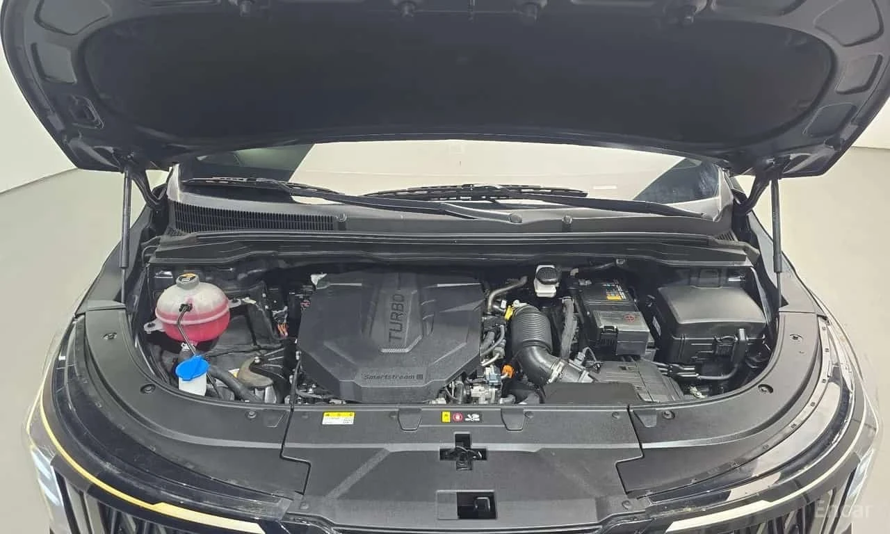 Kia Carnival Diesel 9 Seater Prestige, снимка 6 - Автомобили и джипове - 56300377