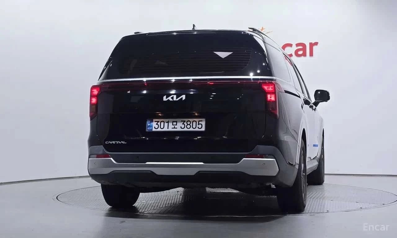 Kia Carnival Diesel 9 Seater Prestige, снимка 4 - Автомобили и джипове - 56300377
