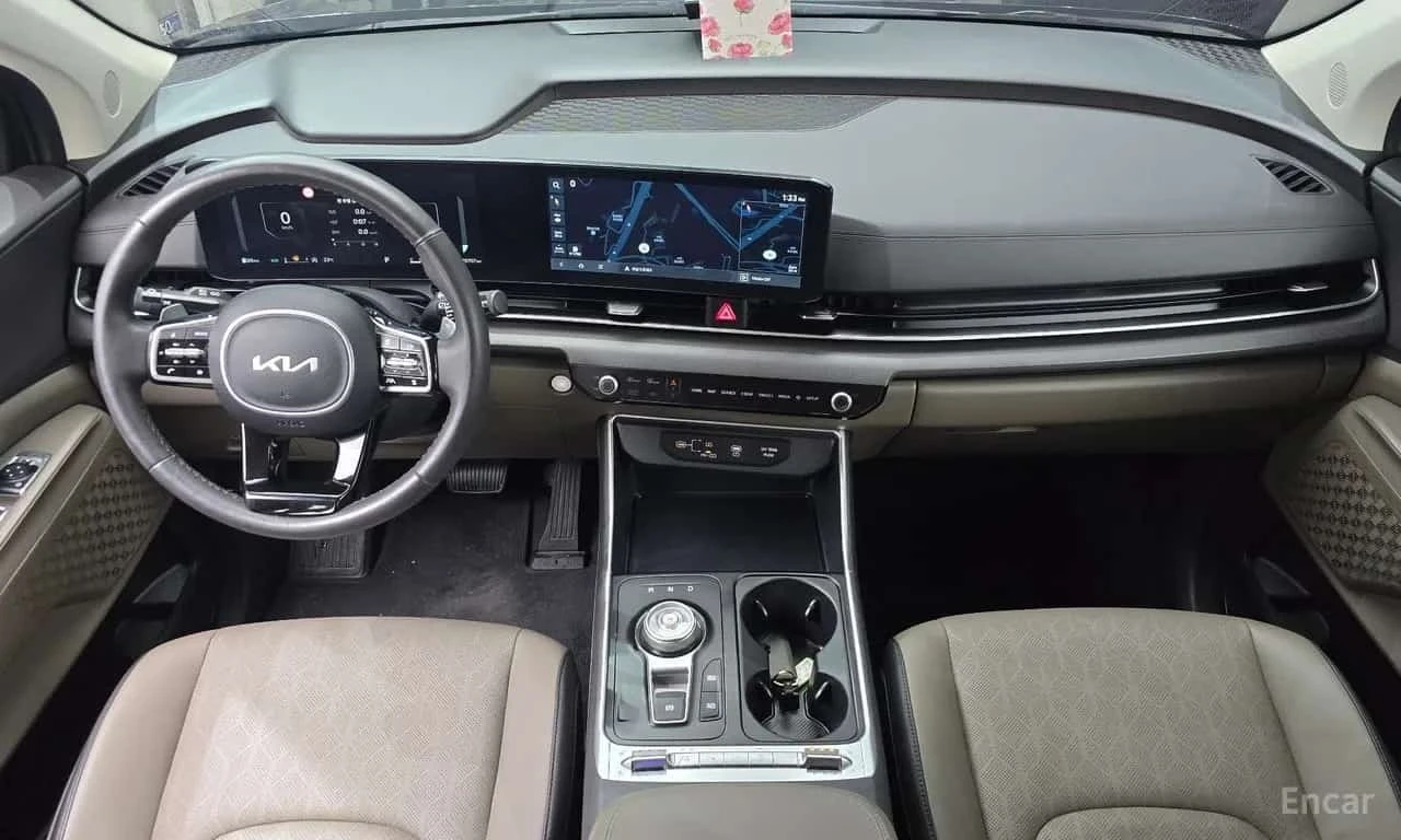 Kia Carnival Diesel 9 Seater Prestige, снимка 7 - Автомобили и джипове - 56300377