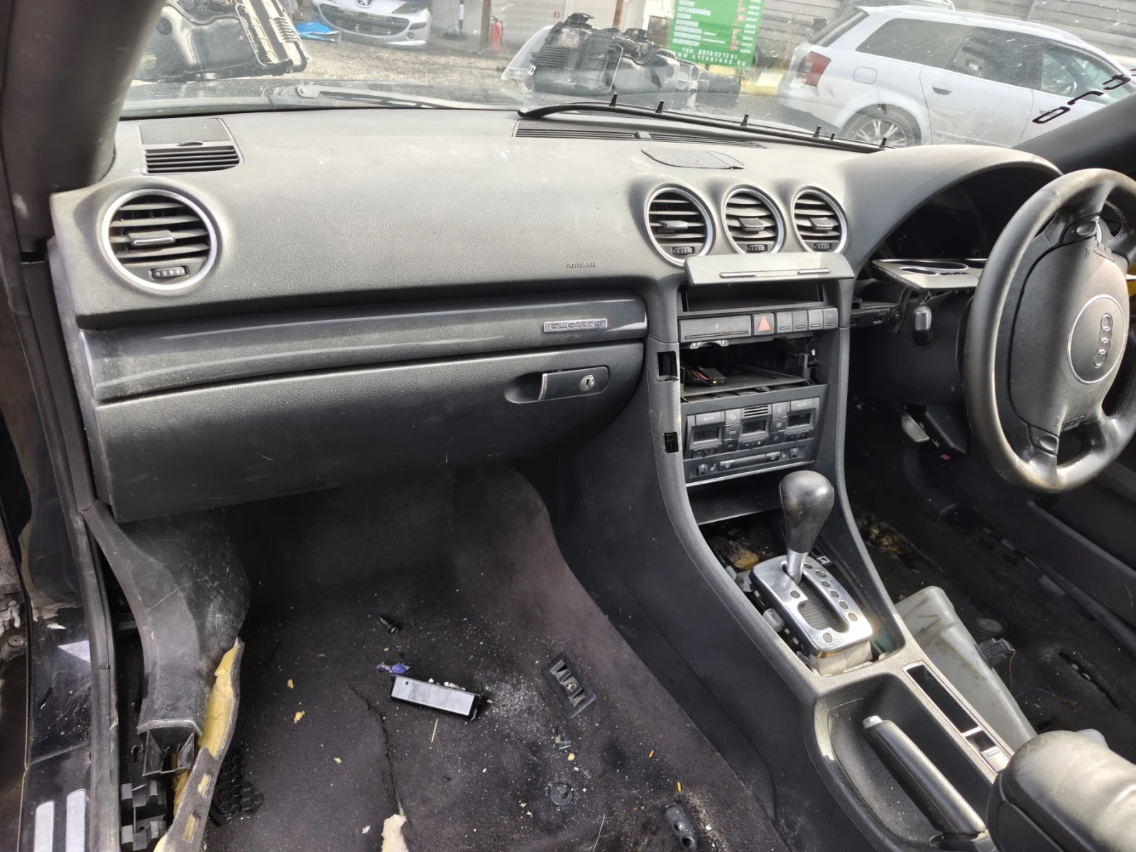 Audi A4 3.0, снимка 5 - Автомобили и джипове - 56506611