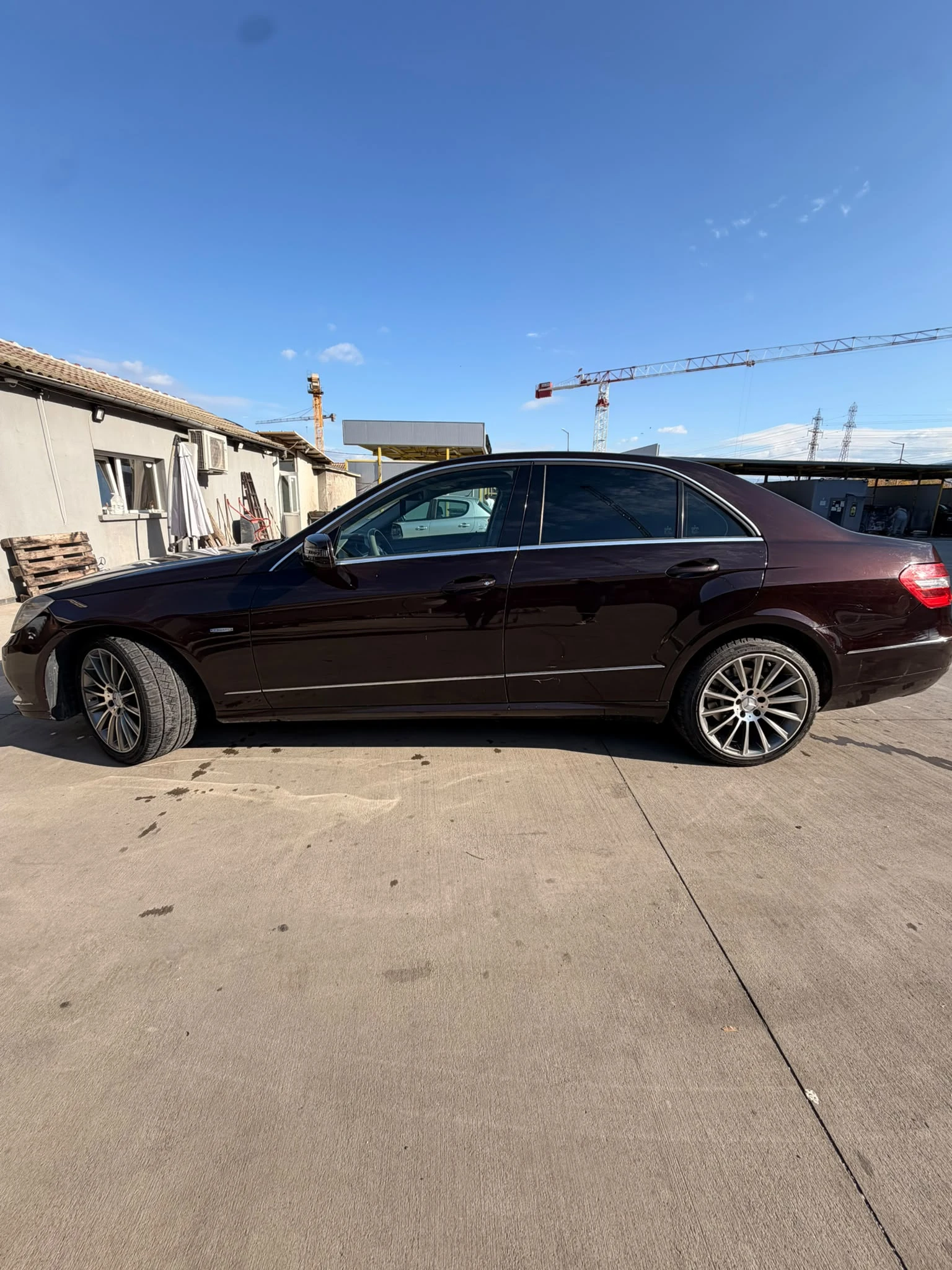 Mercedes-Benz E 250, снимка 2 - Автомобили и джипове - 56554497