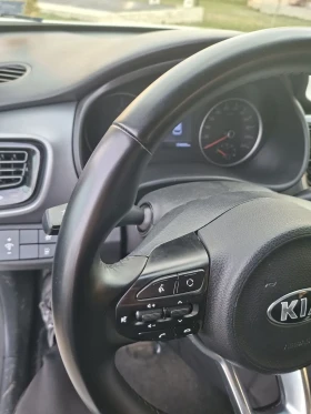 Kia Stonic 1.6 CRDI - 12777 € / 24989.64 лв. - 21950420 10