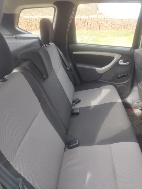 Dacia Duster - 4300 € - 58813119 9