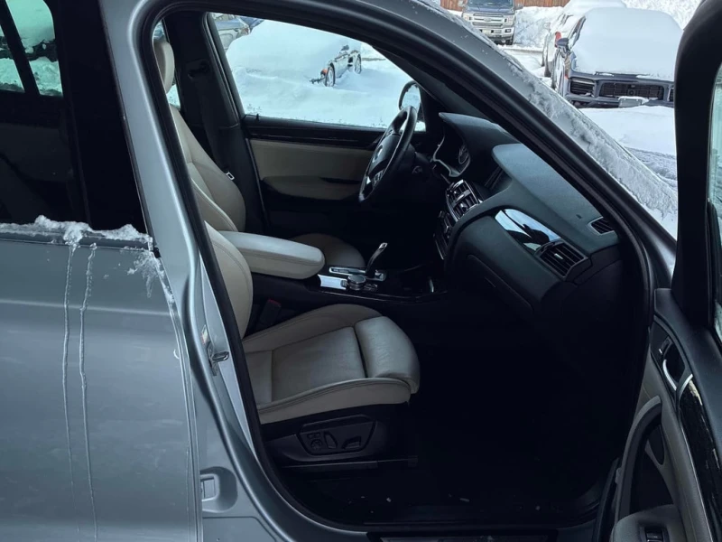 BMW X3 * xDrive28i * CARFAX * БЕЗ ПЪРВОНАЧАЛНА ВНОСКА, снимка 10 - Автомобили и джипове - 52773168