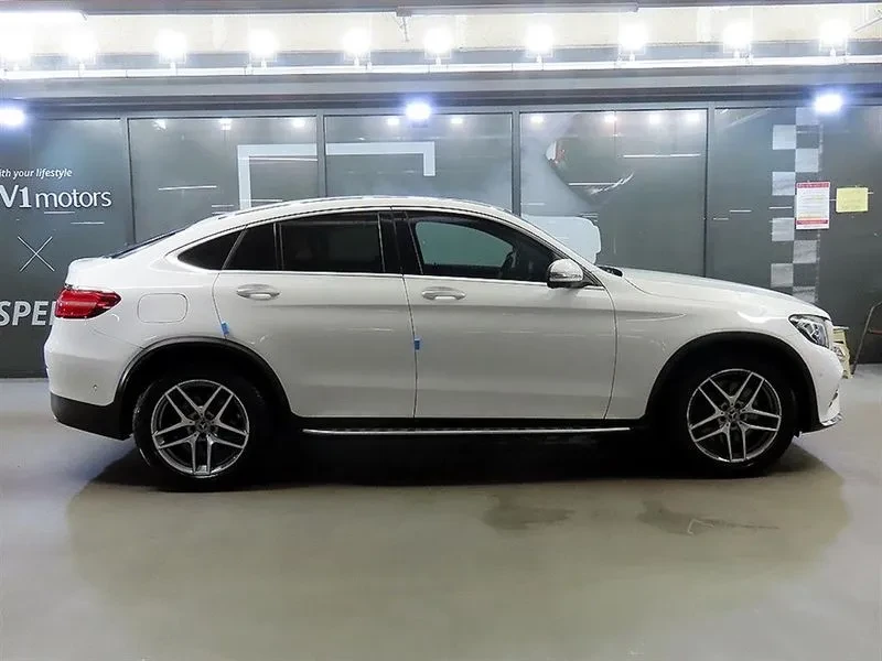 Mercedes-Benz GLC 220 D 4Matic Coupe, снимка 3 - Автомобили и джипове - 55882306