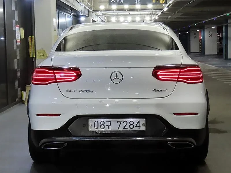 Mercedes-Benz GLC 220 D 4Matic Coupe, снимка 5 - Автомобили и джипове - 55882306