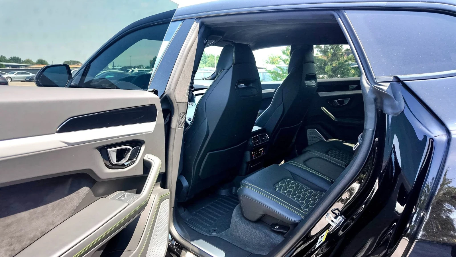 Lamborghini Urus 4.0 FULL BLACK EDITION 700PS CARBON  100% | Mobile.bg   15