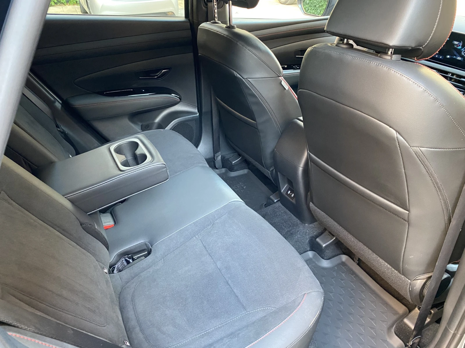 Hyundai Tucson 1.6 T-GDI/N Line/ MHEV / Гаранция до 2030, снимка 13 - Автомобили и джипове - 53989088