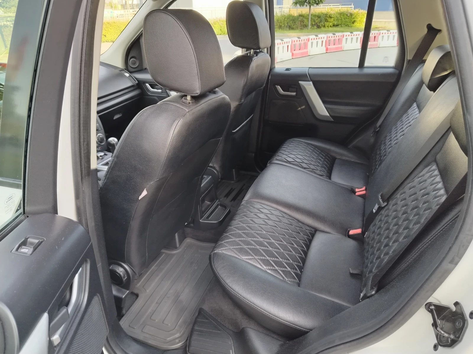 Land Rover Freelander 2 2.2 TD4 4X4, снимка 6 - Автомобили и джипове - 56016764