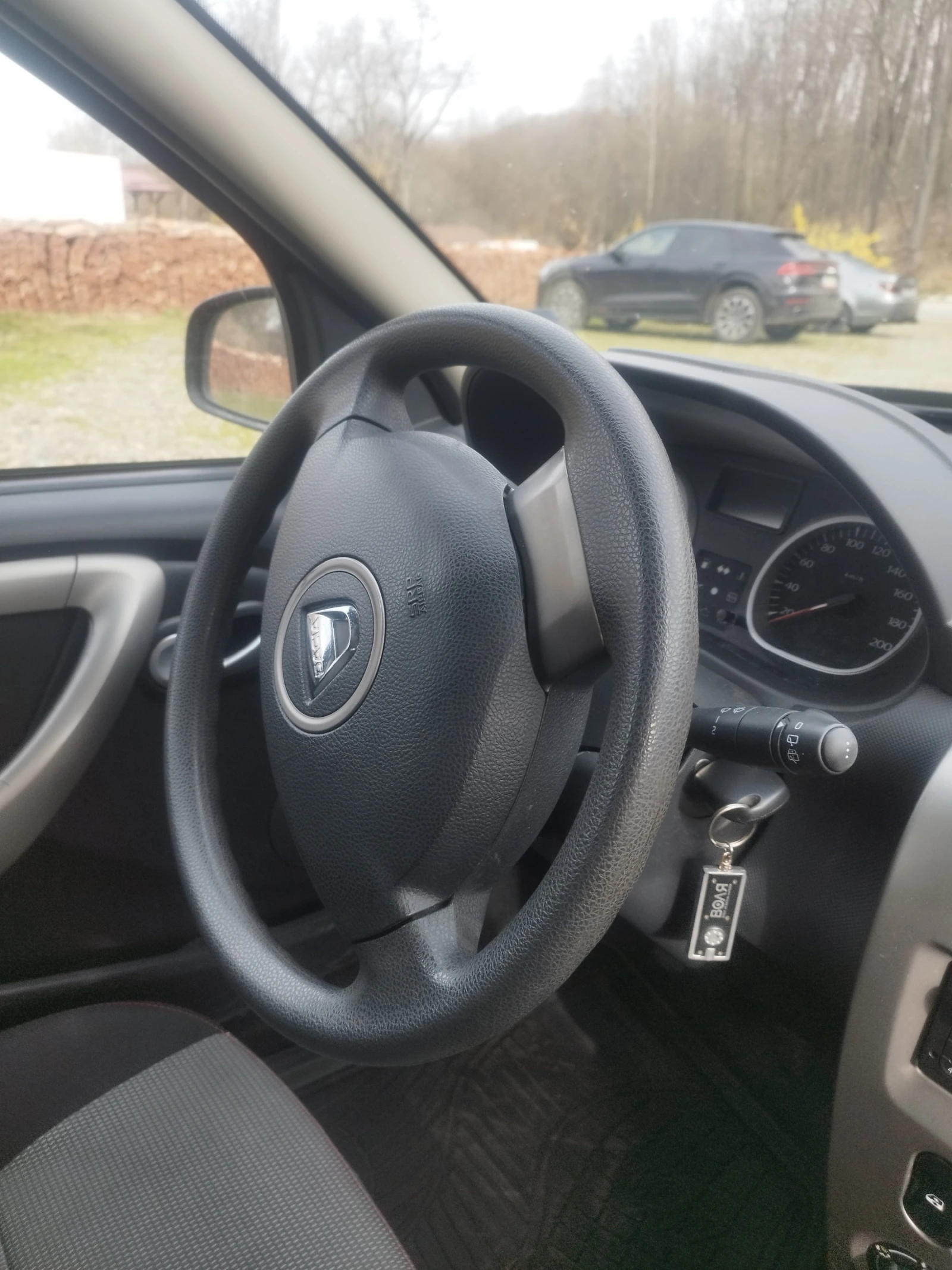 Dacia Duster, снимка 3 - Автомобили и джипове - 56356338