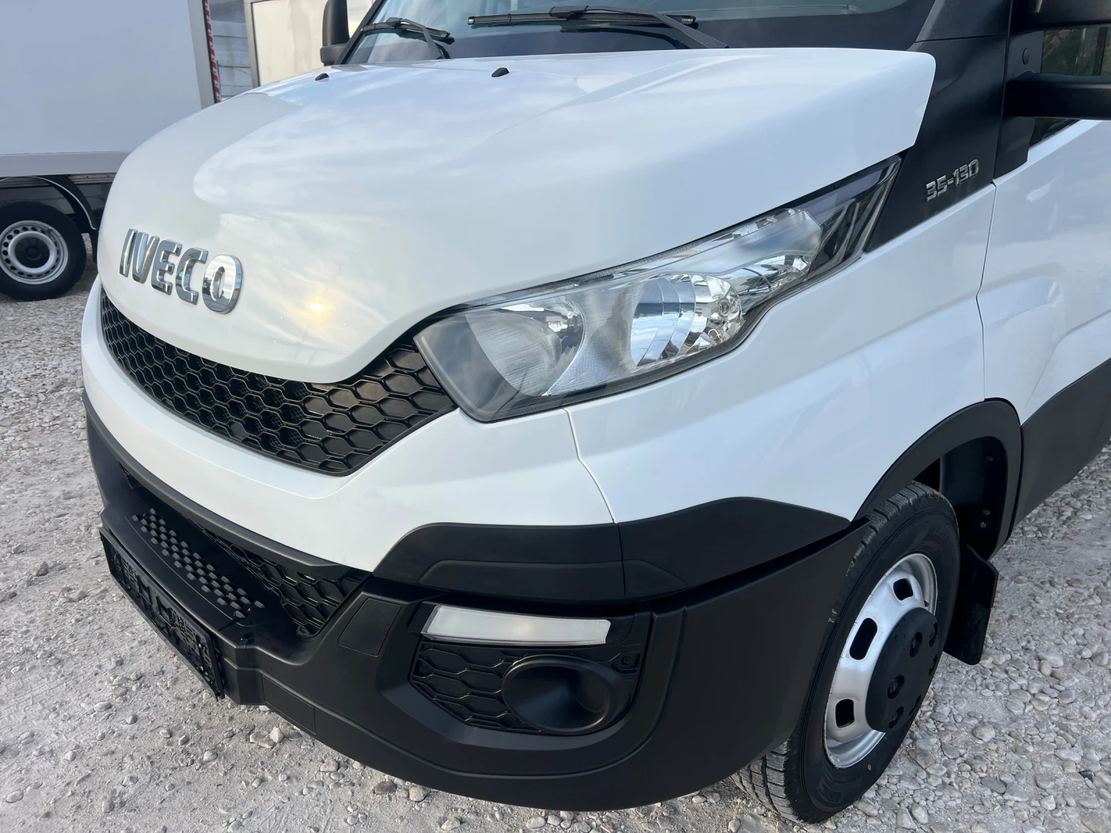 Iveco Daily ДО 3.5 Т-ПАДАЩ БОРД, снимка 3 - Бусове и автобуси - 56216654