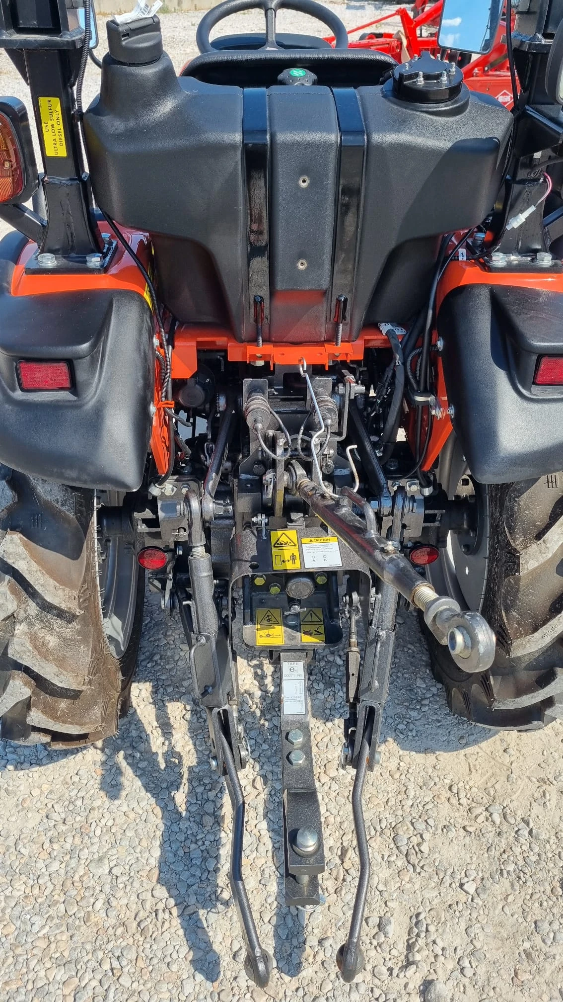 Трактор Tafe 6028M - изображение 6