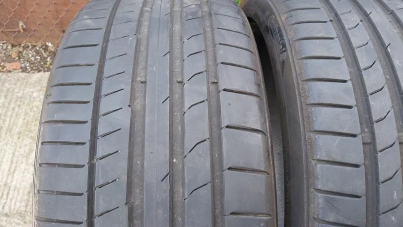 Гуми Летни 235/35R19, снимка 3 - Гуми и джанти - 27400619