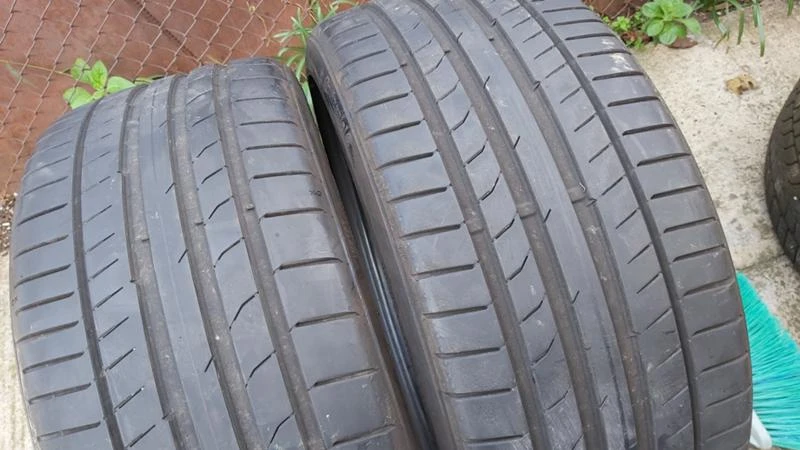 Гуми Летни 235/35R19, снимка 2 - Гуми и джанти - 27400619