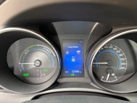 Toyota Auris 1.8 Hybrid e-CVT Facelift, снимка 9