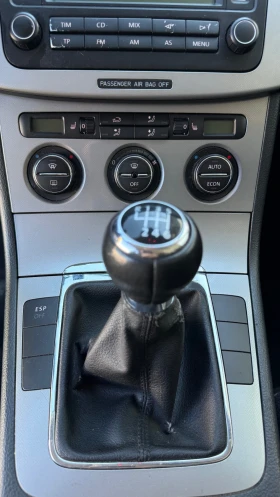 VW Passat 2.0TDI, снимка 8