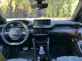 Peugeot 2008 GT EAT 8 131 k.c, снимка 12