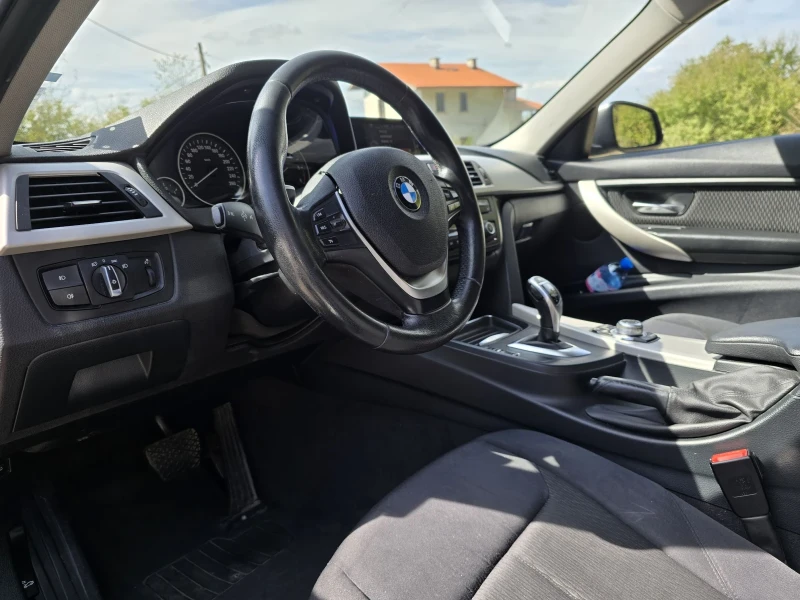 BMW 320 Xdrive, снимка 15 - Автомобили и джипове - 47354560