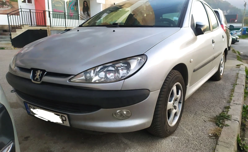 Peugeot 206, снимка 1 - Автомобили и джипове - 47673094