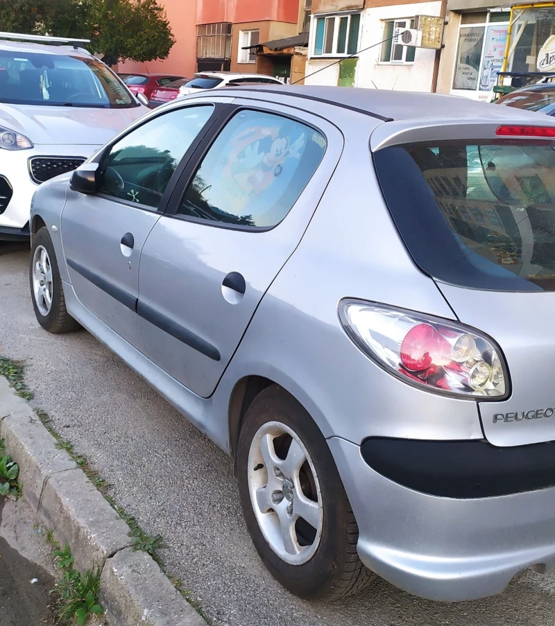 Peugeot 206, снимка 8 - Автомобили и джипове - 47673094