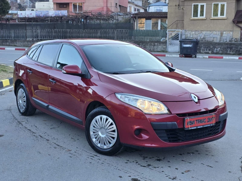 Renault Megane, снимка 2 - Автомобили и джипове - 48106311