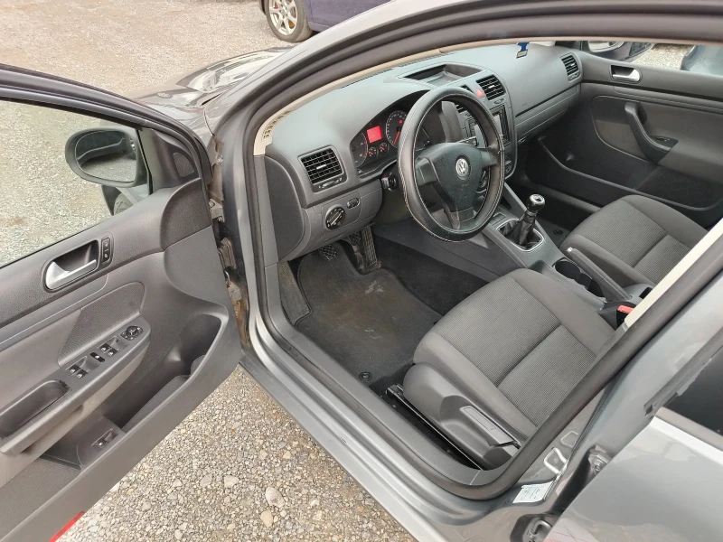 VW Golf 1.9 TDI 4MOTION, снимка 8 - Автомобили и джипове - 48227912