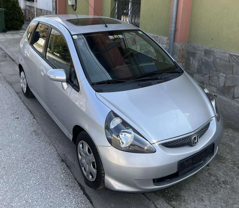 Honda Jazz 1.4i, снимка 3 - Автомобили и джипове - 48394655