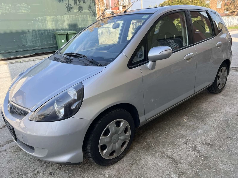 Honda Jazz 1.4i, снимка 4 - Автомобили и джипове - 48394655