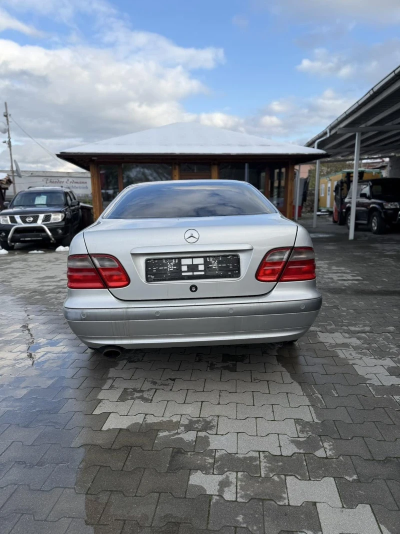 Mercedes-Benz CLK CUPE, снимка 11 - Автомобили и джипове - 49297380