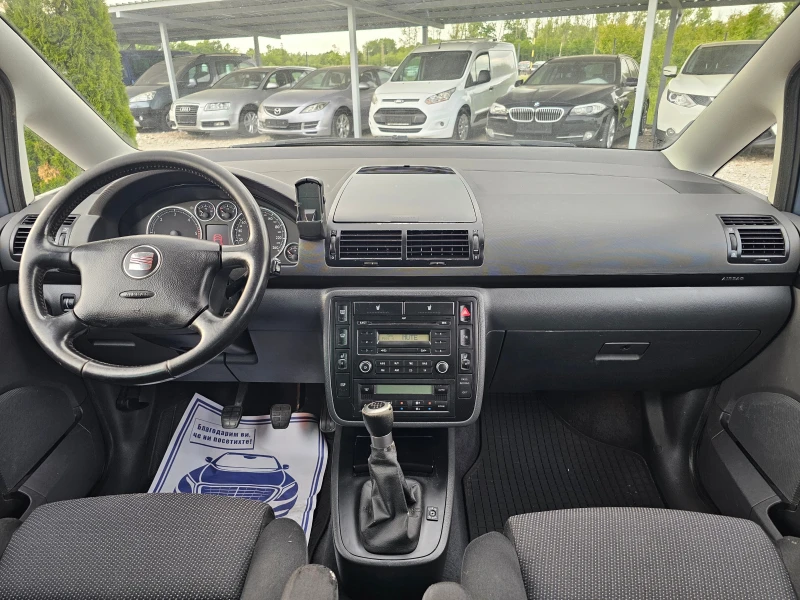 Seat Alhambra 2.0TDI 140кс РЕАЛНИ КИЛОМЕТРИ, снимка 11 - Автомобили и джипове - 50431505