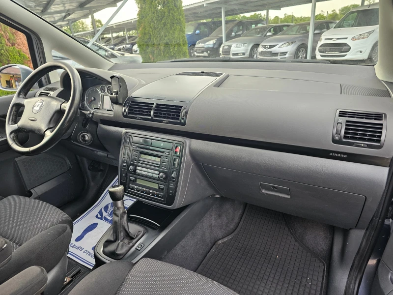 Seat Alhambra 2.0TDI 140кс РЕАЛНИ КИЛОМЕТРИ, снимка 9 - Автомобили и джипове - 50431505