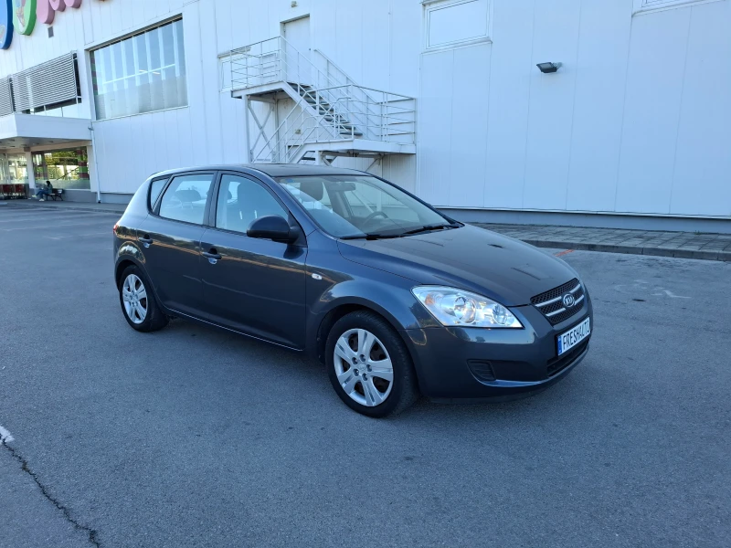 Kia Ceed 1.4Газ BRC, снимка 2 - Автомобили и джипове - 51505736