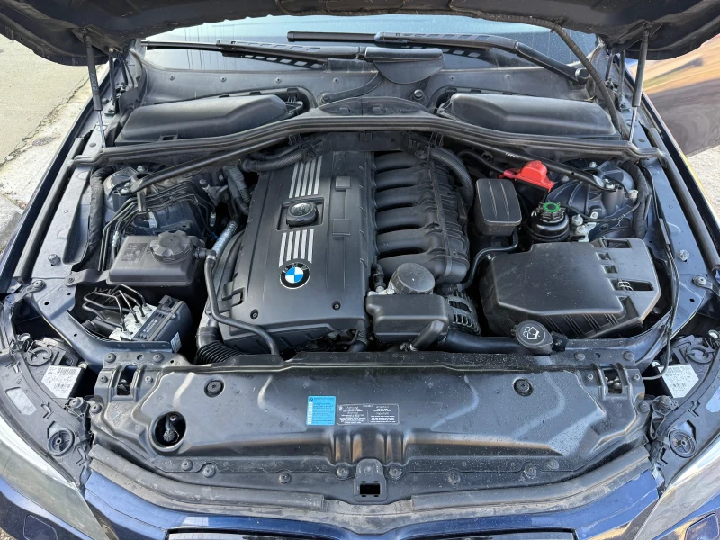 BMW 523 2.5i, снимка 10 - Автомобили и джипове - 52641957