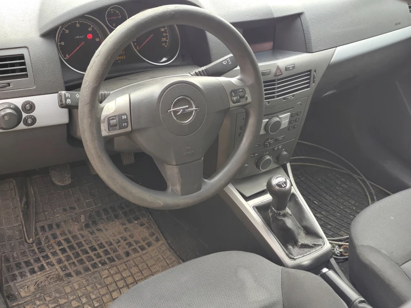 Opel Astra, снимка 5 - Автомобили и джипове - 53129912