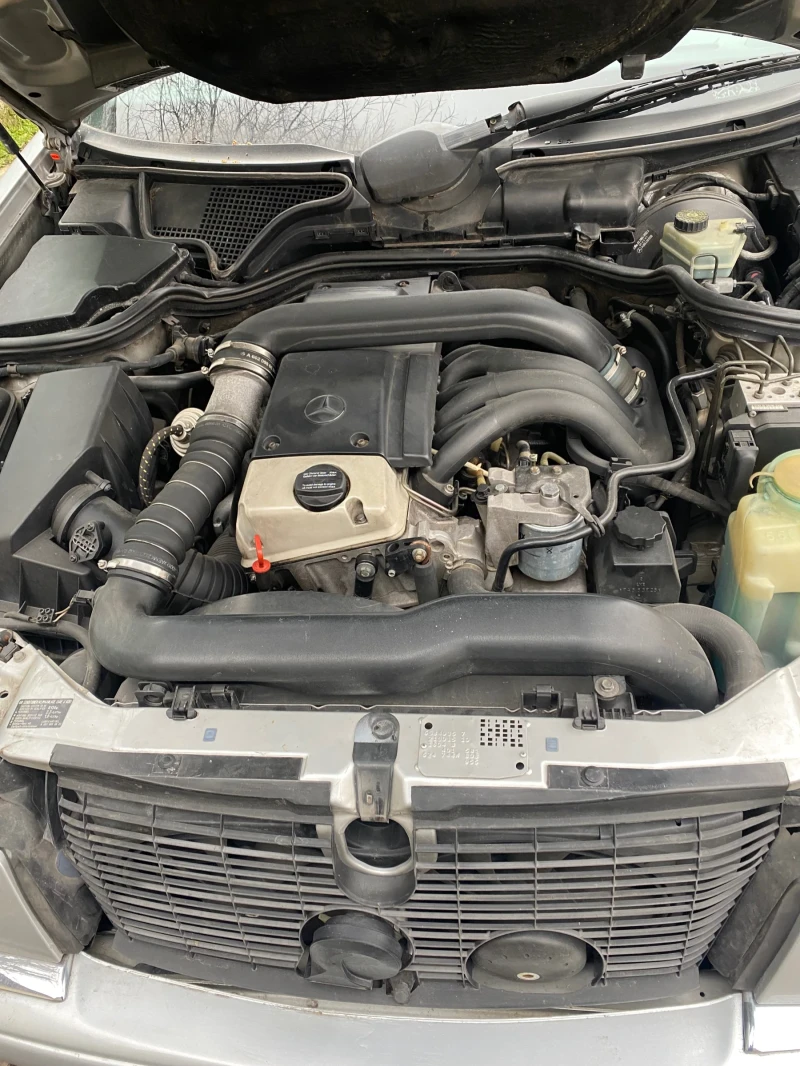 Mercedes-Benz E 250 2.5TD Elegance , снимка 9 - Автомобили и джипове - 53447575