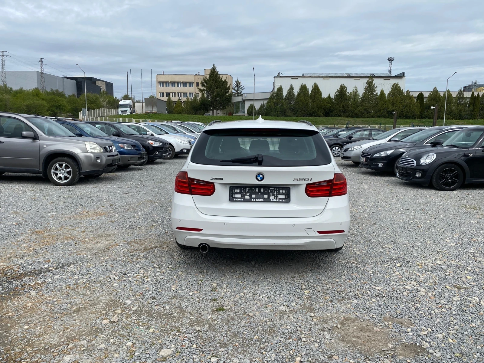 BMW 320 I X-DRIVE - изображение 4