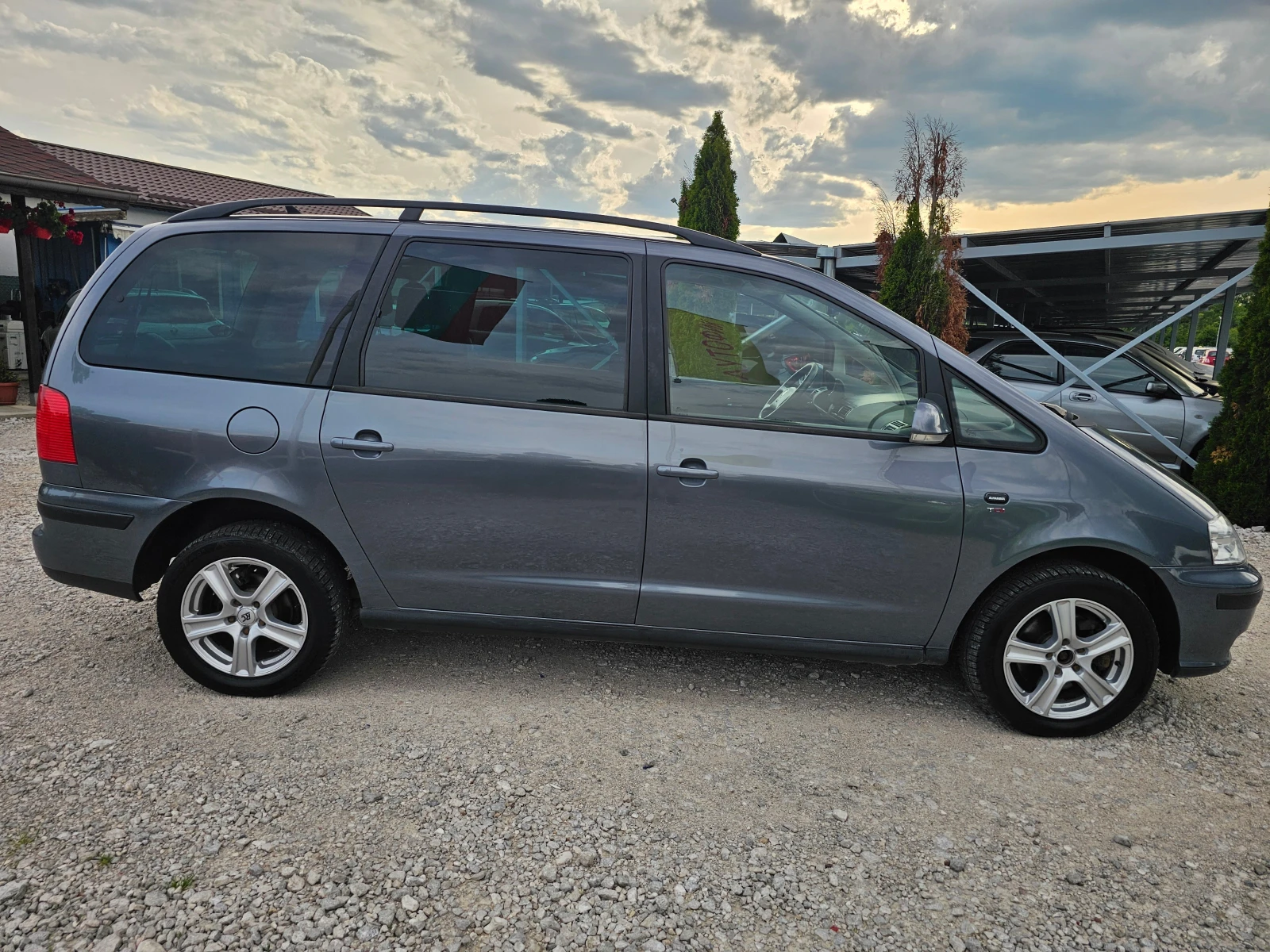 Seat Alhambra 2.0TDI 140кс4X4 РЕАЛНИ КИЛОМЕТРИ - изображение 6
