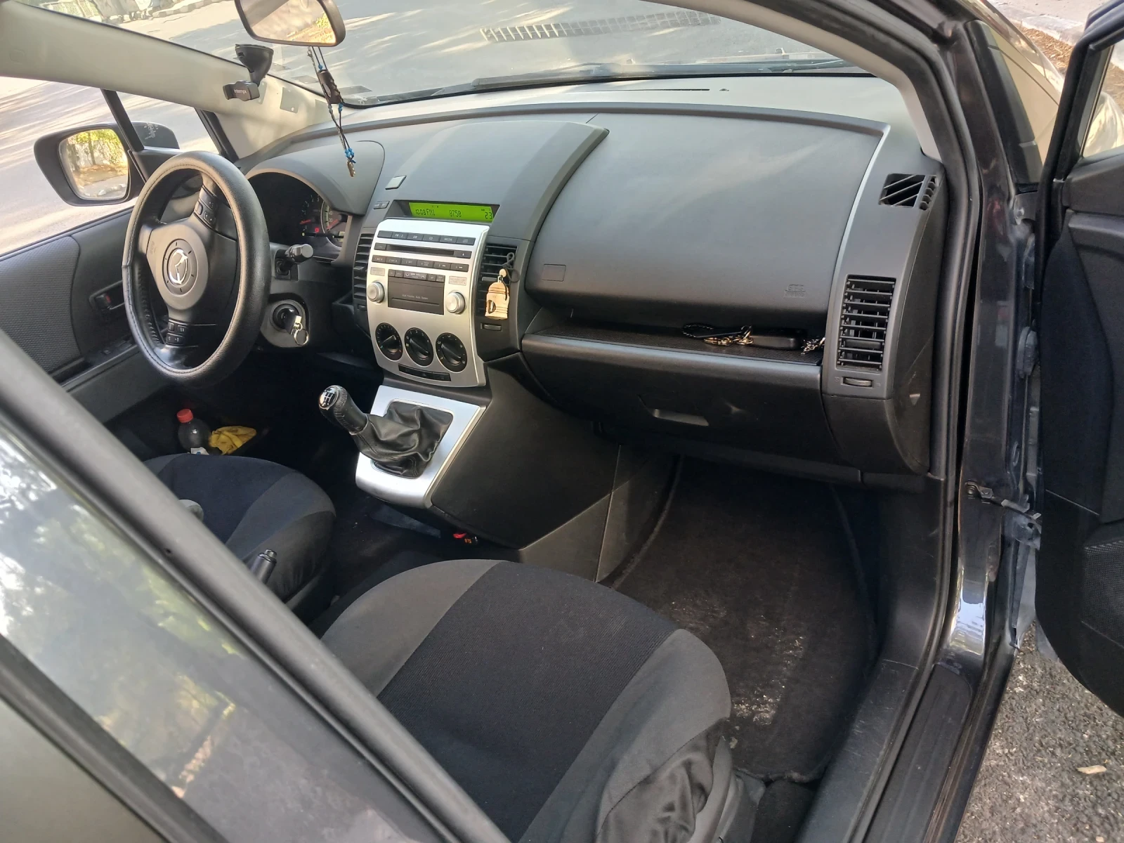 Mazda 5 Ван - изображение 9