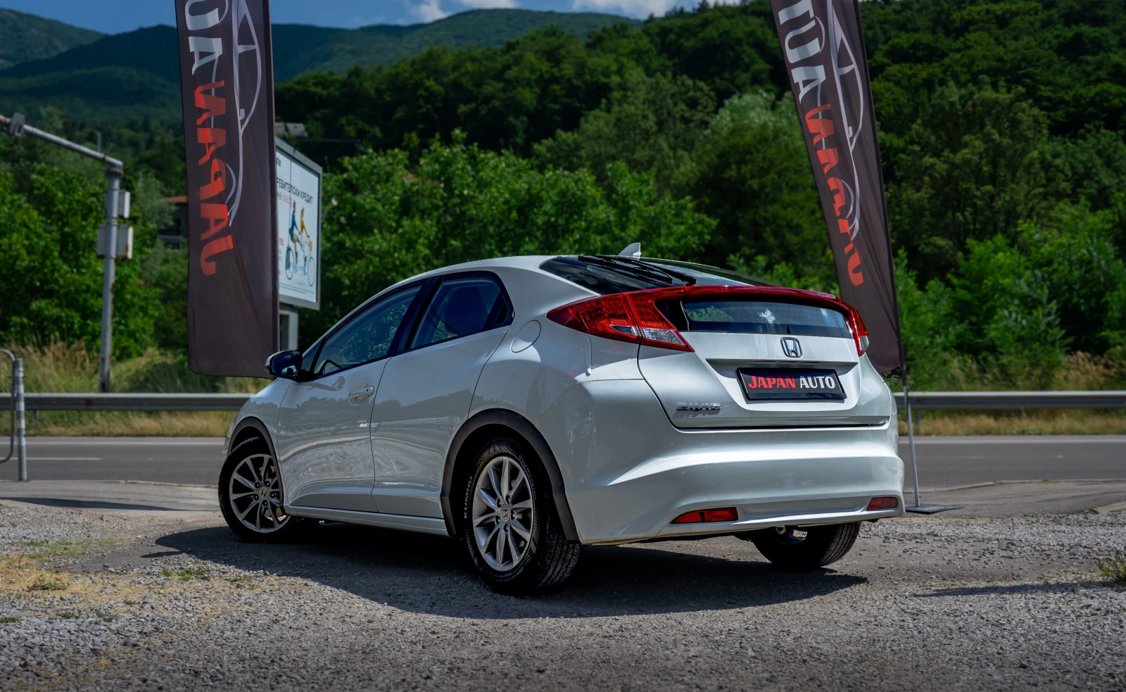Honda Civic 2.2D МНОГО ДОБРО СЪСТОЯНИЕ! С гаранция! - изображение 6