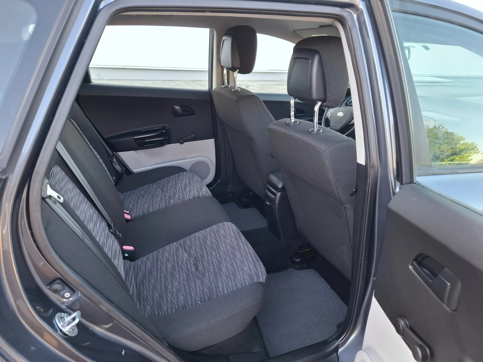 Kia Ceed 1.4Газ BRC - изображение 9