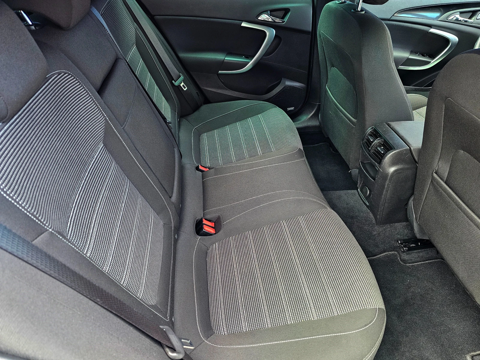Opel Insignia 2.0i-250kc-4x4-OPC | Mobile.bg — изображение 12