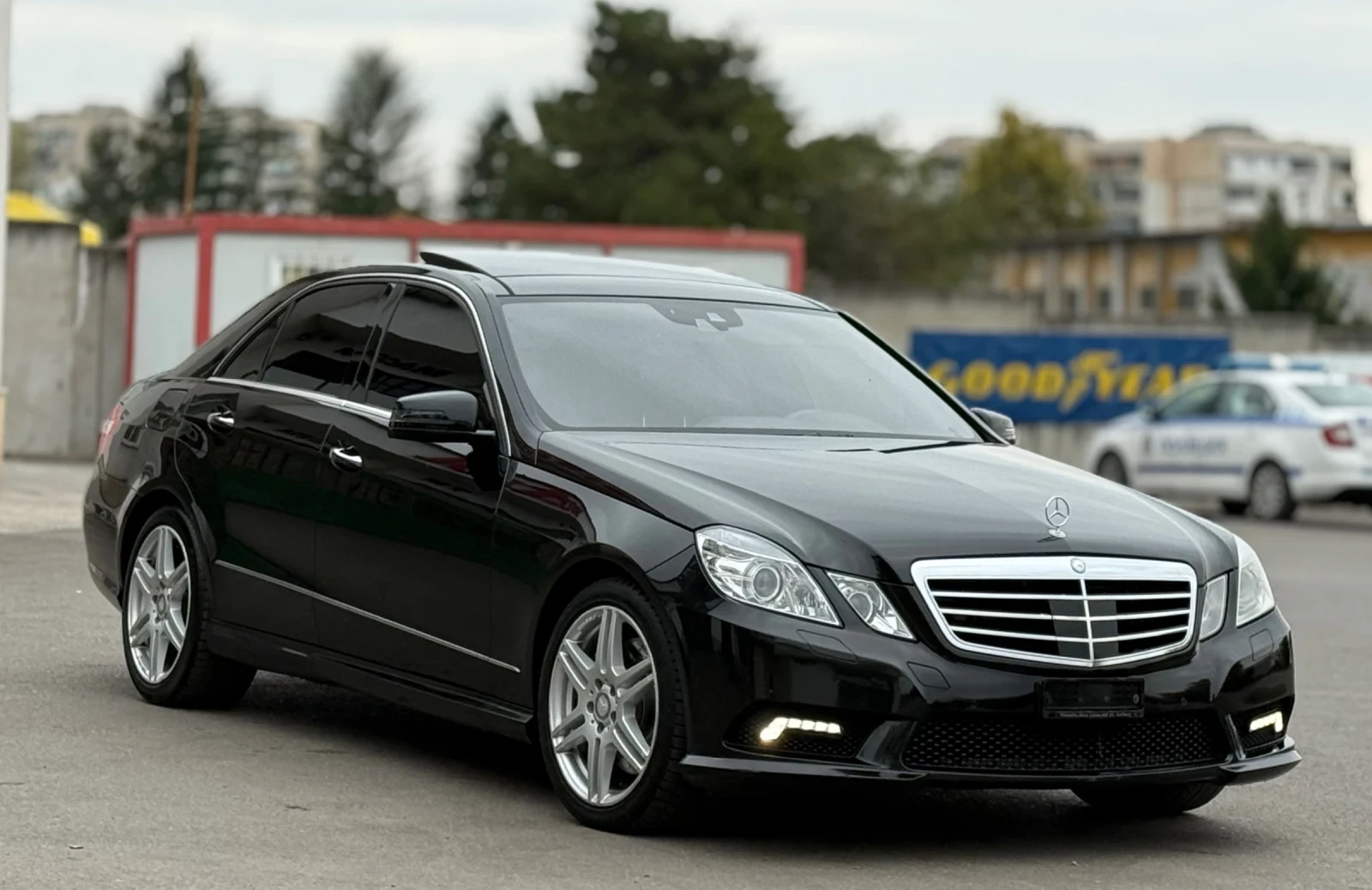 Mercedes-Benz E 500 V8 388. * AMG-Packet* * Swiss*  | Mobile.bg   1